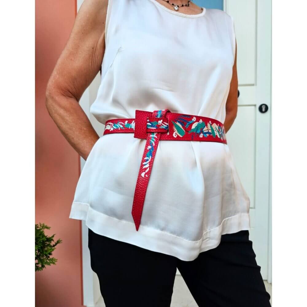 Cintura in pelle dipinta a mano