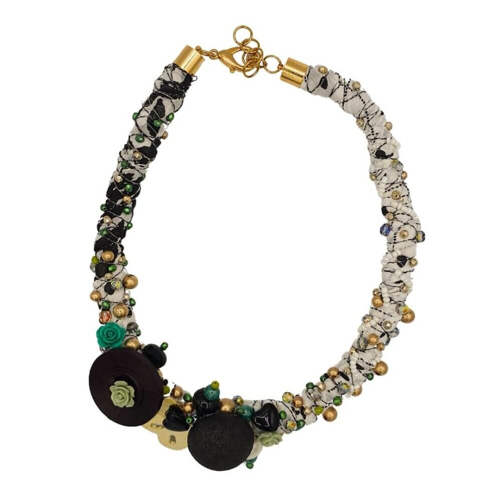 Collana realizzata a mano - Rose