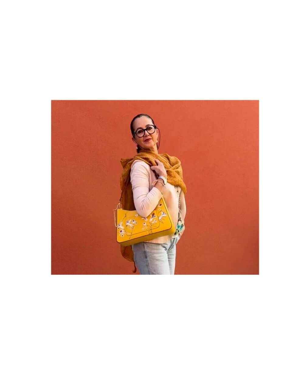2 Borsa A Spalla, in Vera Pelle, Colore Giallo, Dipinta A Mano, Made in Italy, “Un Giardino”